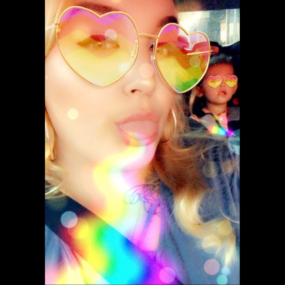 Meet your Posher, Samantha